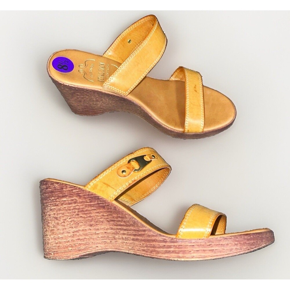Italian Shoemakers Tan Wedge Sandals 8.5 Gold Charm Leather Slide Wood Heel